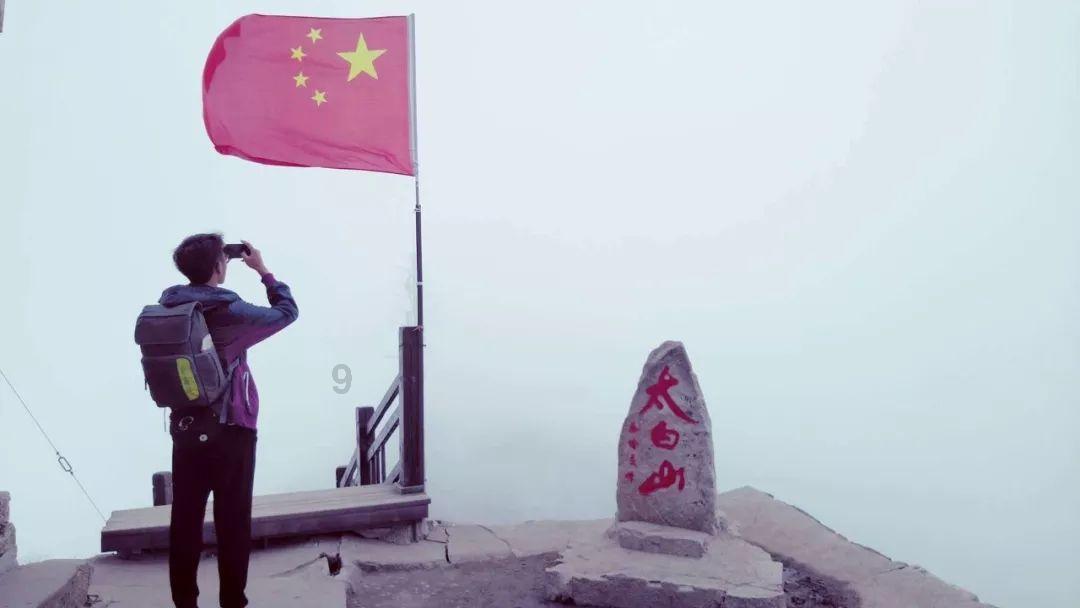 英国诺丁山狂欢节失控：女警被多人“侵犯”，究竟是什么原因惹的祸？
