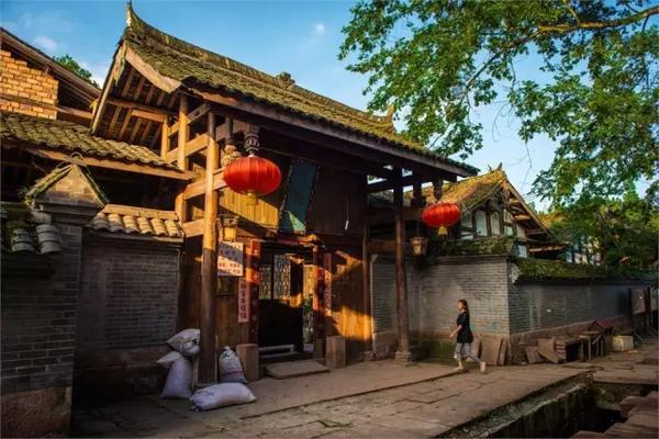 中学生拒绝去学校，是“厌学”还是“恐人”？游戏画面